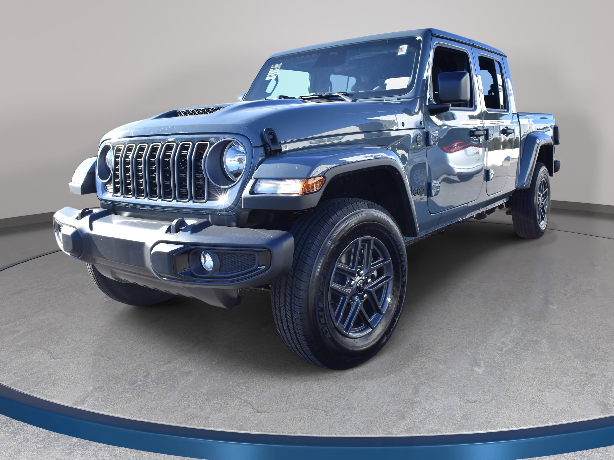 2026 Jeep Gladiator Sport S Auto's photo