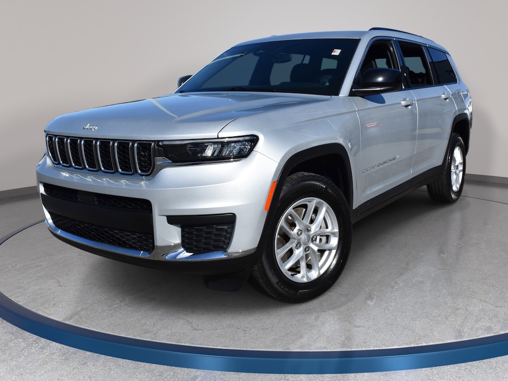 Used 2024 Jeep Grand Cherokee L Laredo SUV