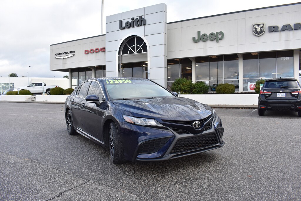Used 2021 Toyota Camry SE Sedan