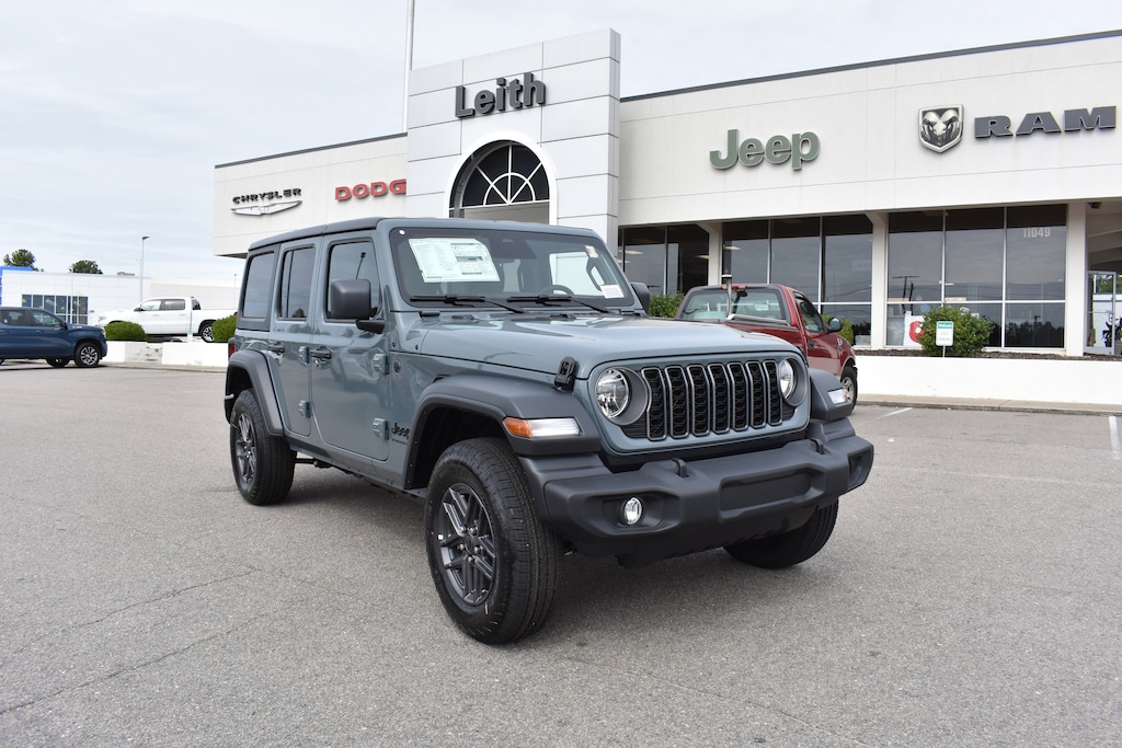 New 2026 Jeep Wrangler 4-DOOR SPORT S Sport Utility