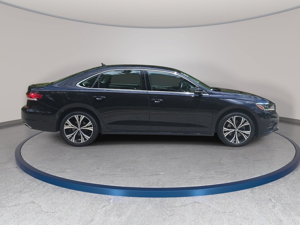 Used 2021 Volkswagen Passat 2.0T SE Sedan