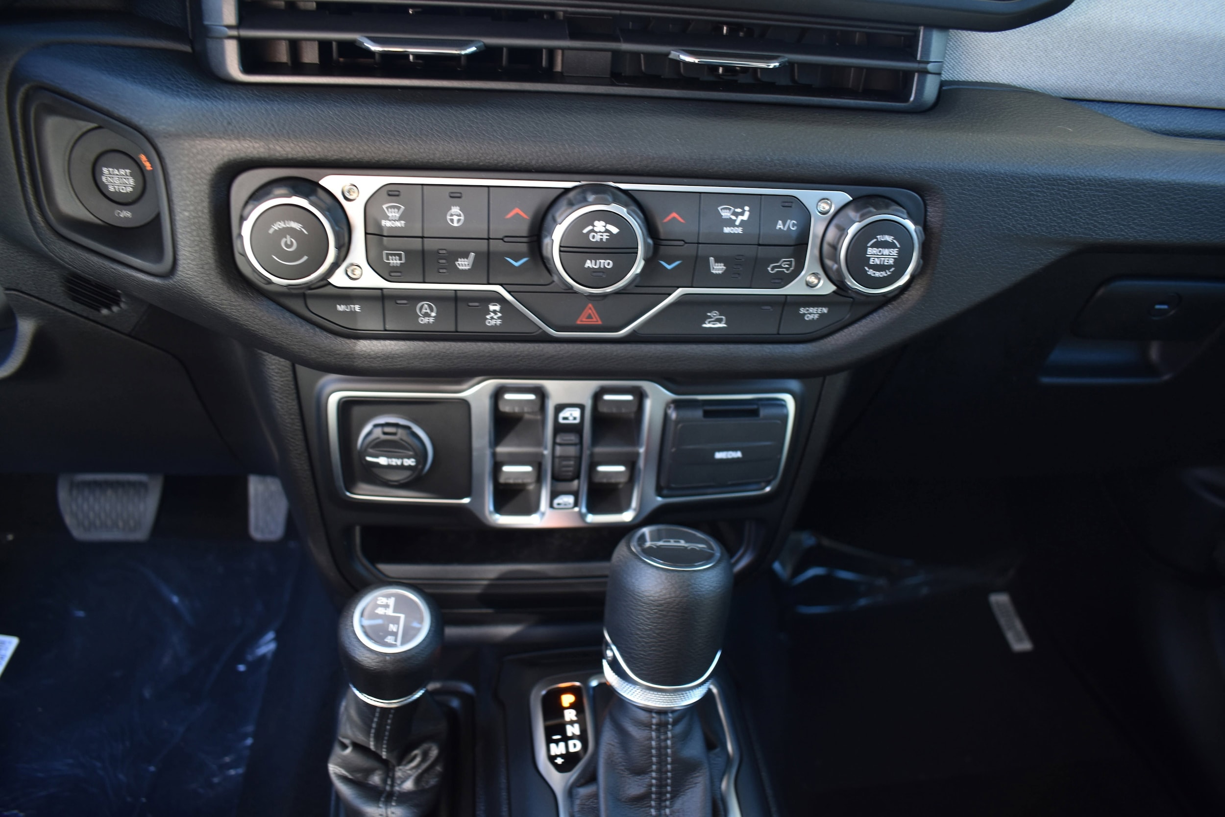 2026 Jeep Gladiator Sport S - Photo 18
