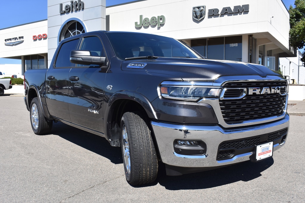 New 2026 Ram 1500 BIG HORN CREW CAB 4X4 5'7 BOX Pickup