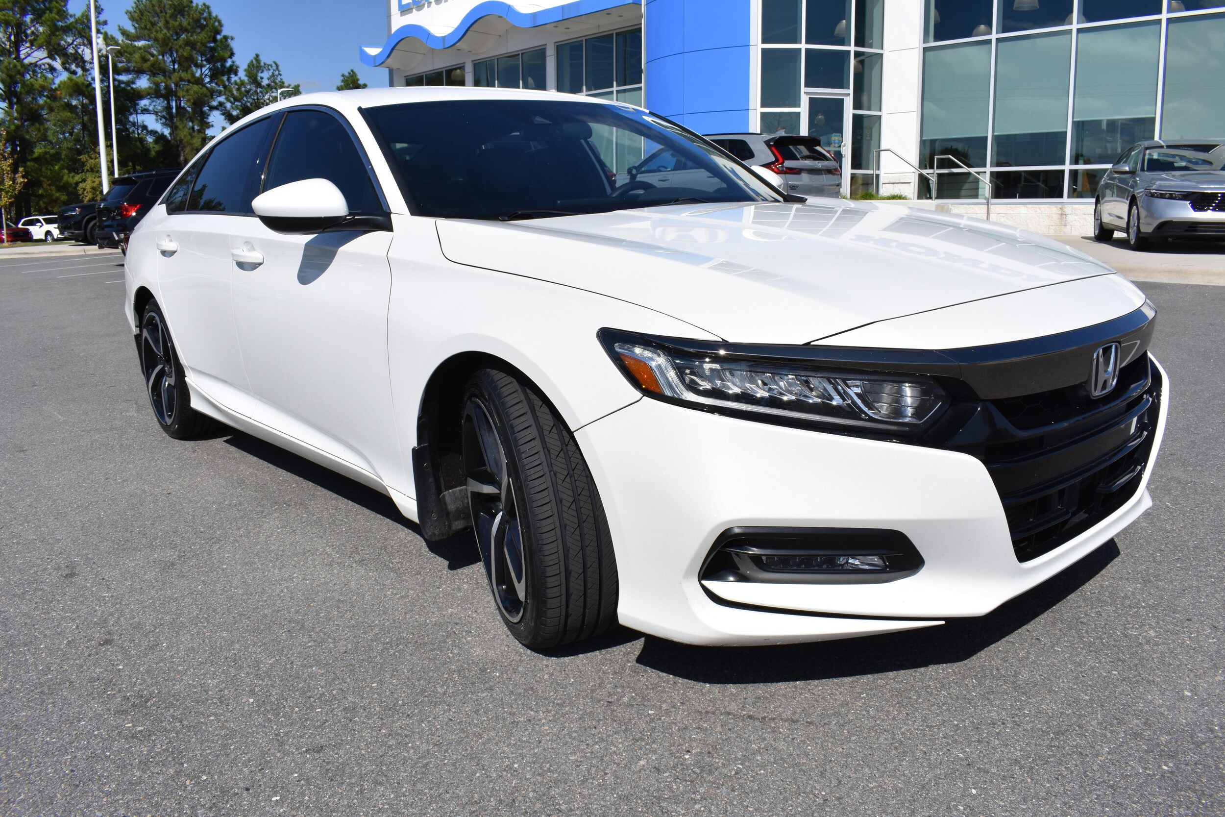 2018 Honda Accord Sport photo 2