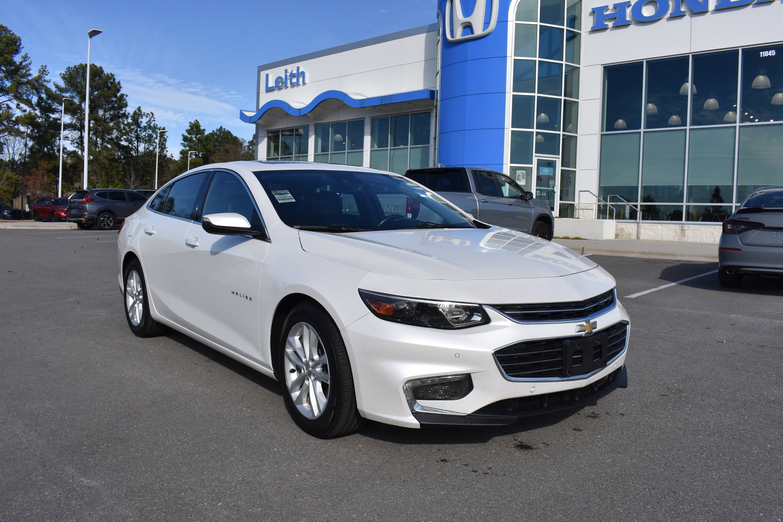 2016 Chevrolet Malibu Hybrid's photo