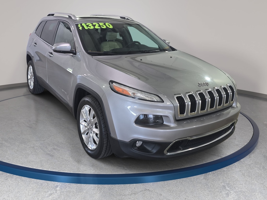 Used 2016 Jeep Cherokee Limited FWD SUV