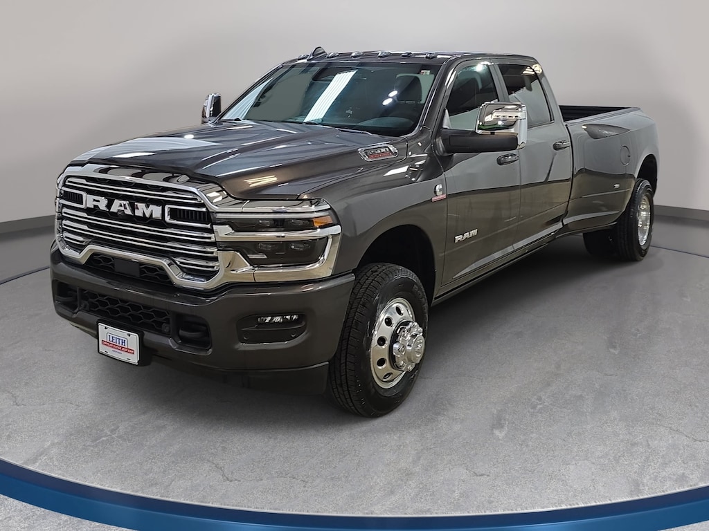 New 2026 Ram 3500 LARAMIE CREW CAB 4X4 8' BOX Pickup
