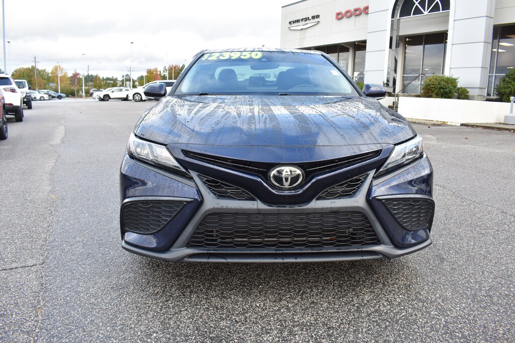 Used 2021 Toyota Camry SE Sedan