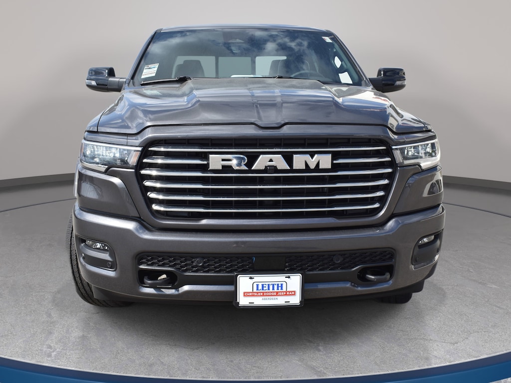New 2026 Ram 1500 LARAMIE CREW CAB 4X4 5'7 BOX Pickup