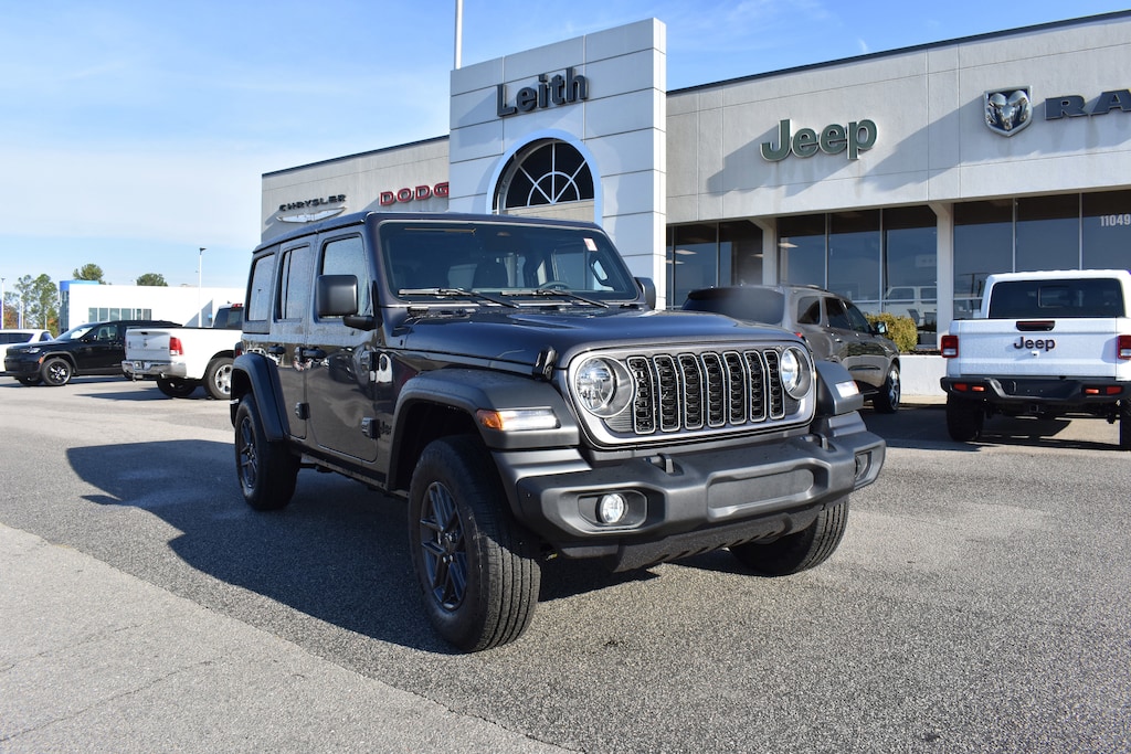 New 2026 Jeep Wrangler 4-DOOR SPORT S Sport Utility