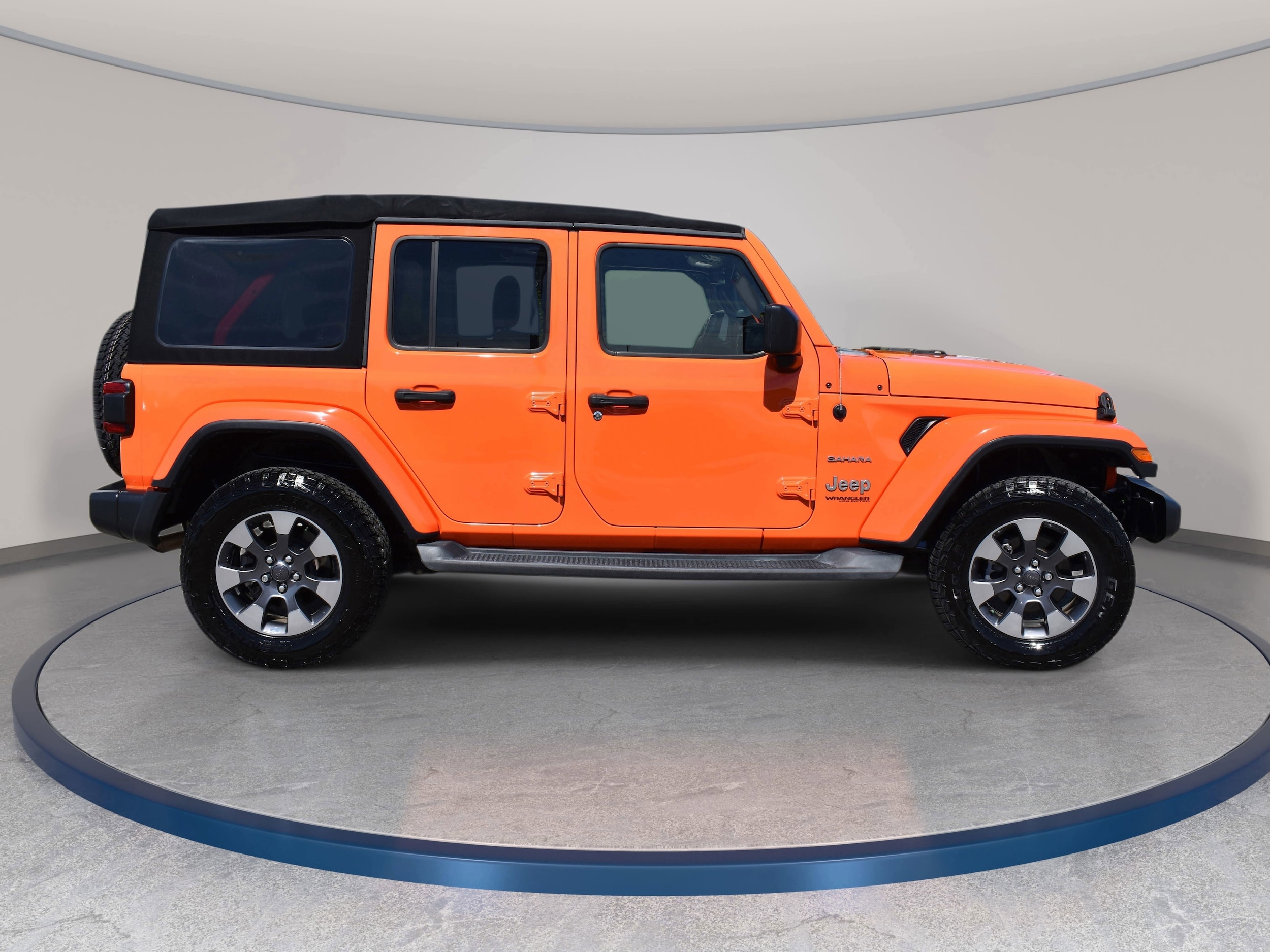 View vehicle photo 5