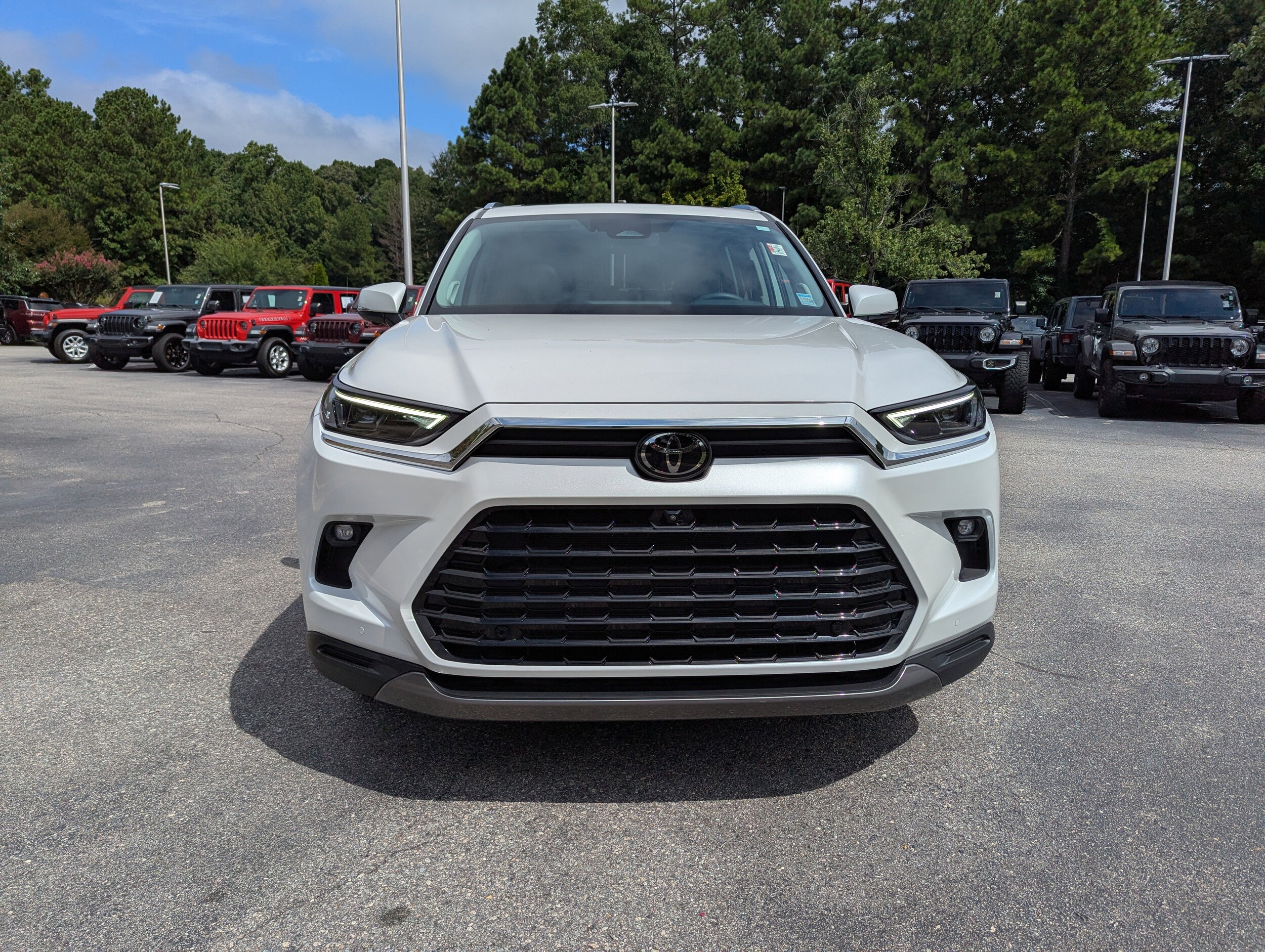 2024 Toyota Grand Highlander Limited photo 2