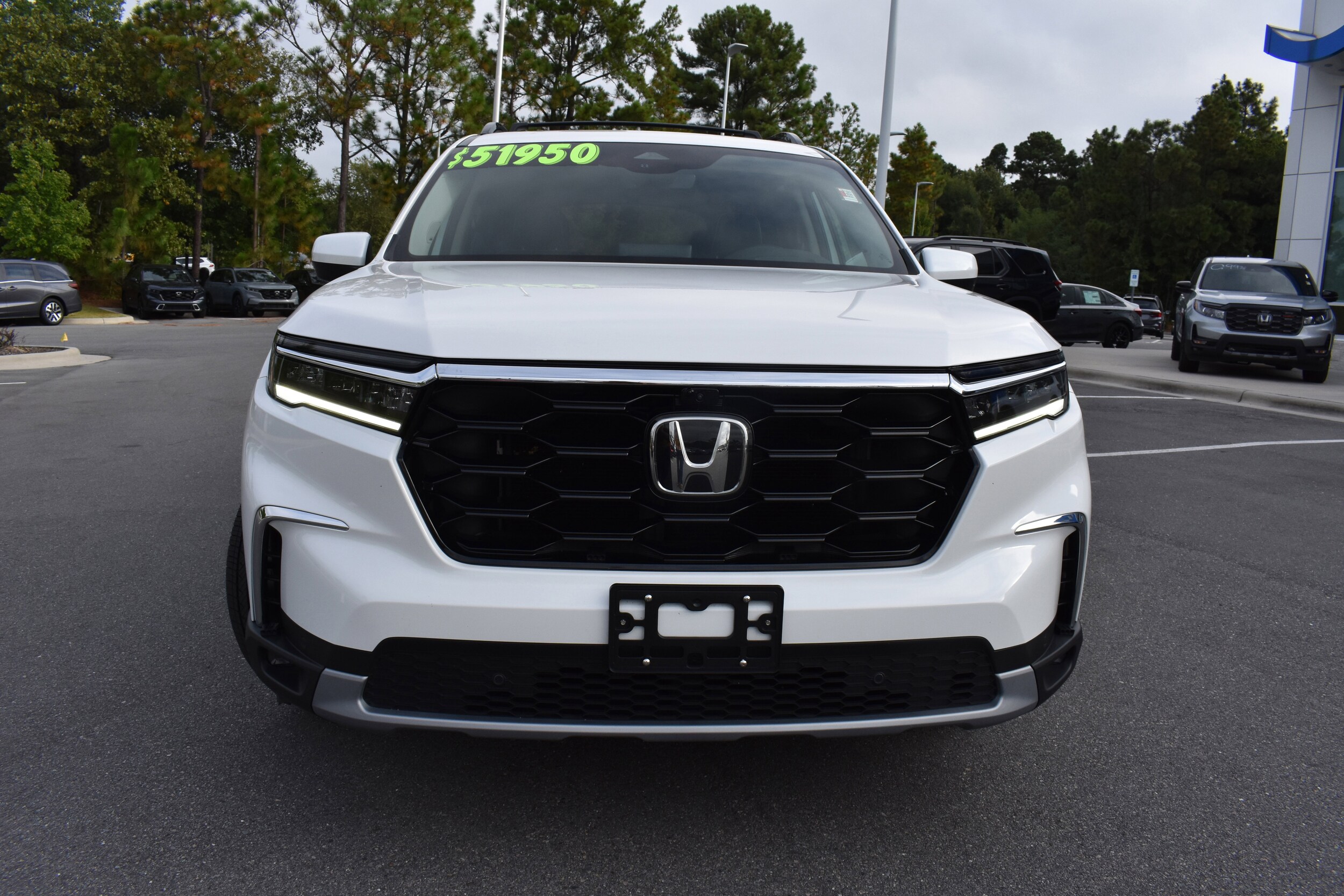 2025 Honda Pilot Elite photo 3
