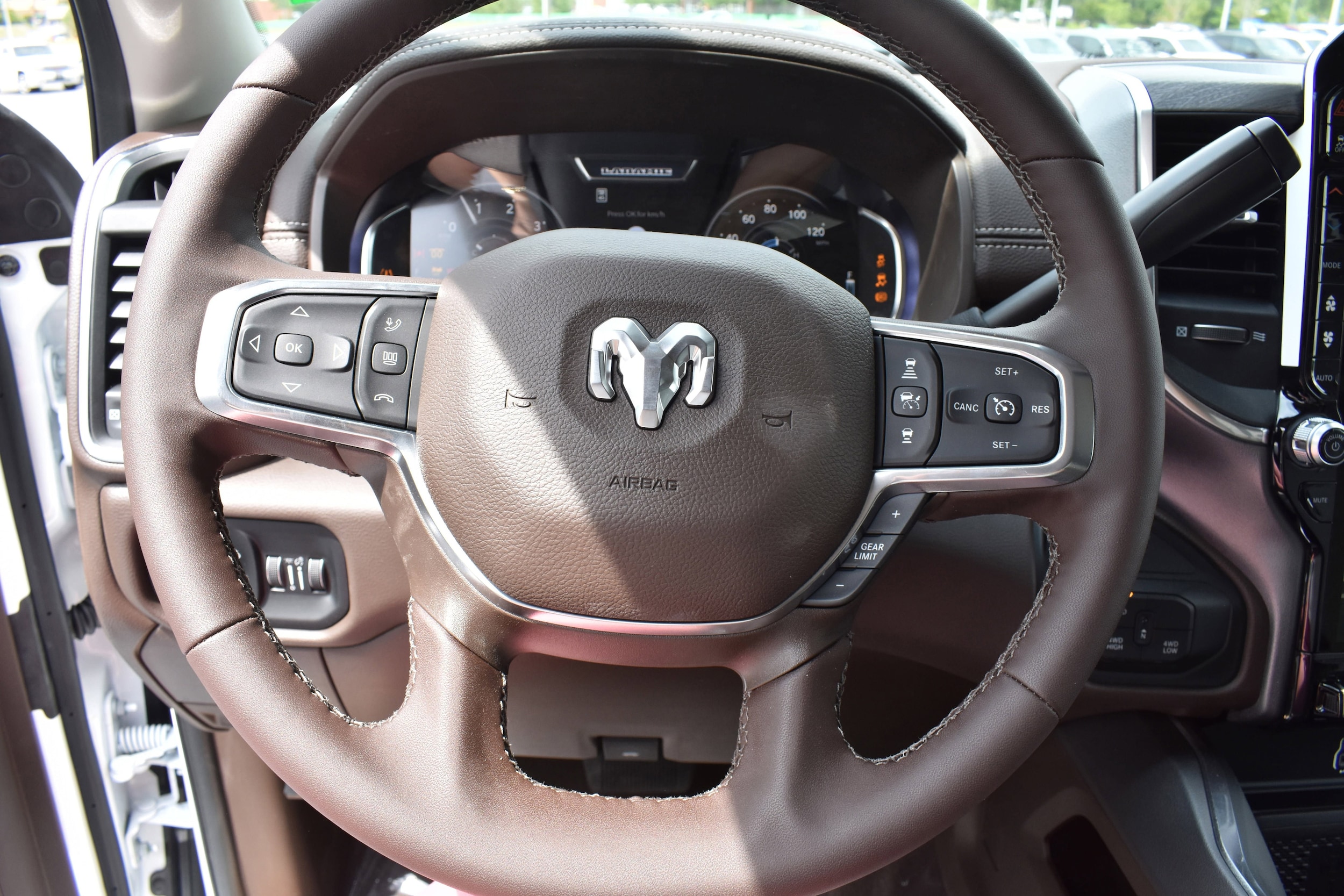 2025 RAM 2500 Laramie - Photo 12