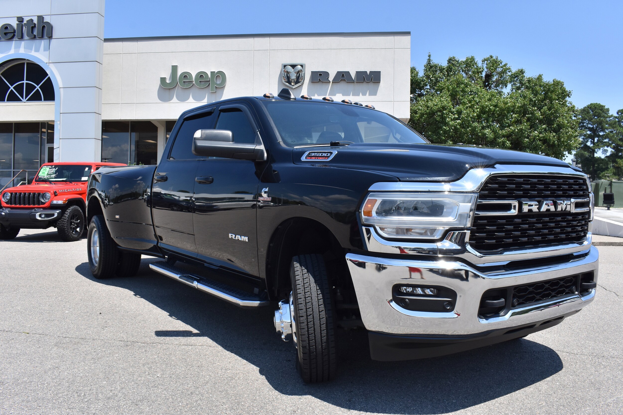 2022 Ram 3500 Big Horn photo 2