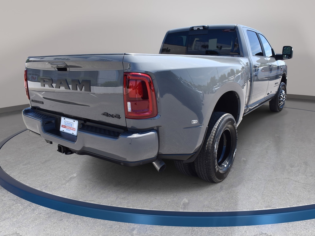 New 2026 Ram 3500 LARAMIE CREW CAB 4X4 8' BOX Pickup
