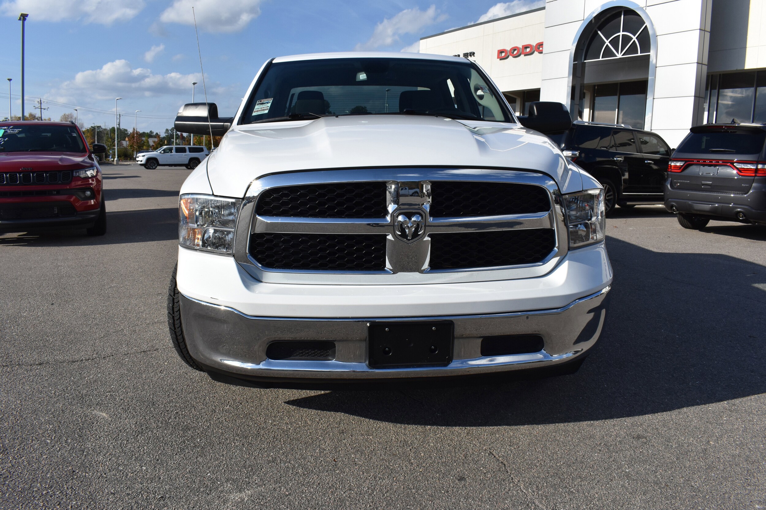 2023 Ram 1500 Classic SLT photo 3