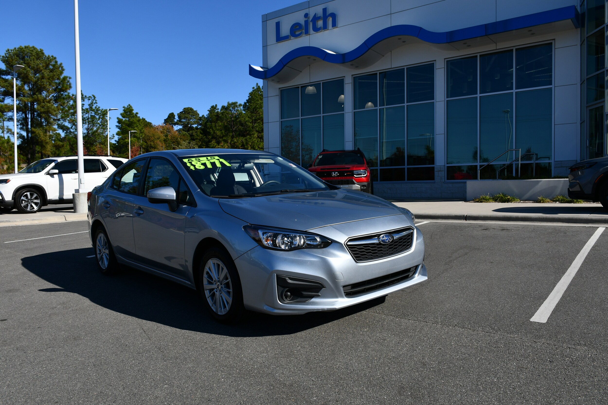 2017 Subaru Impreza 2.0i Premium photo 2