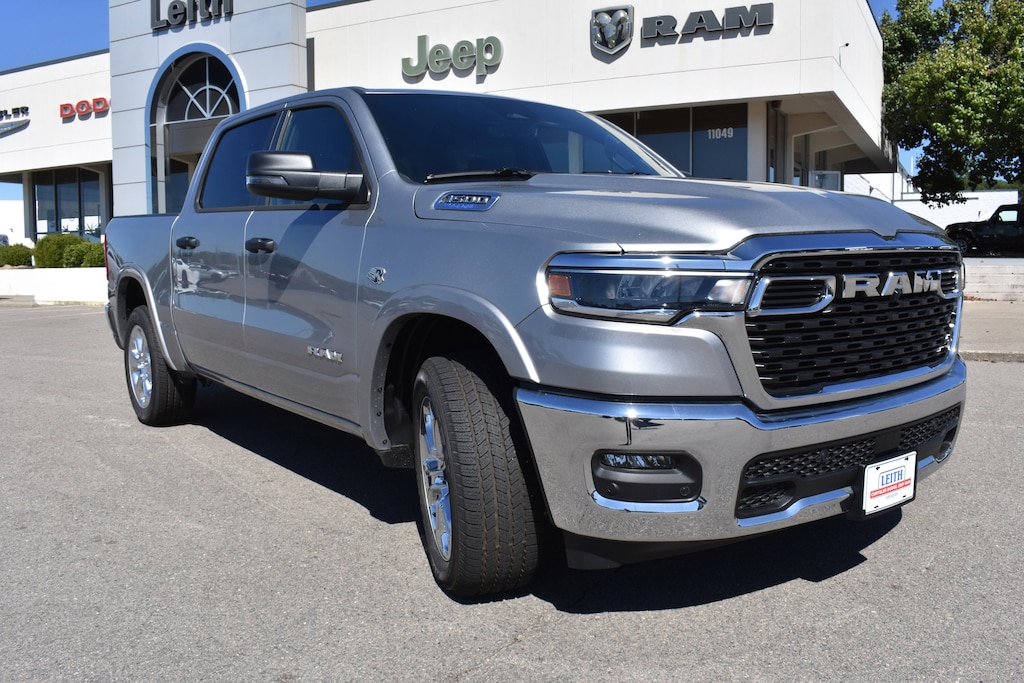 New 2026 Ram 1500 BIG HORN CREW CAB 4X4 5'7 BOX Pickup