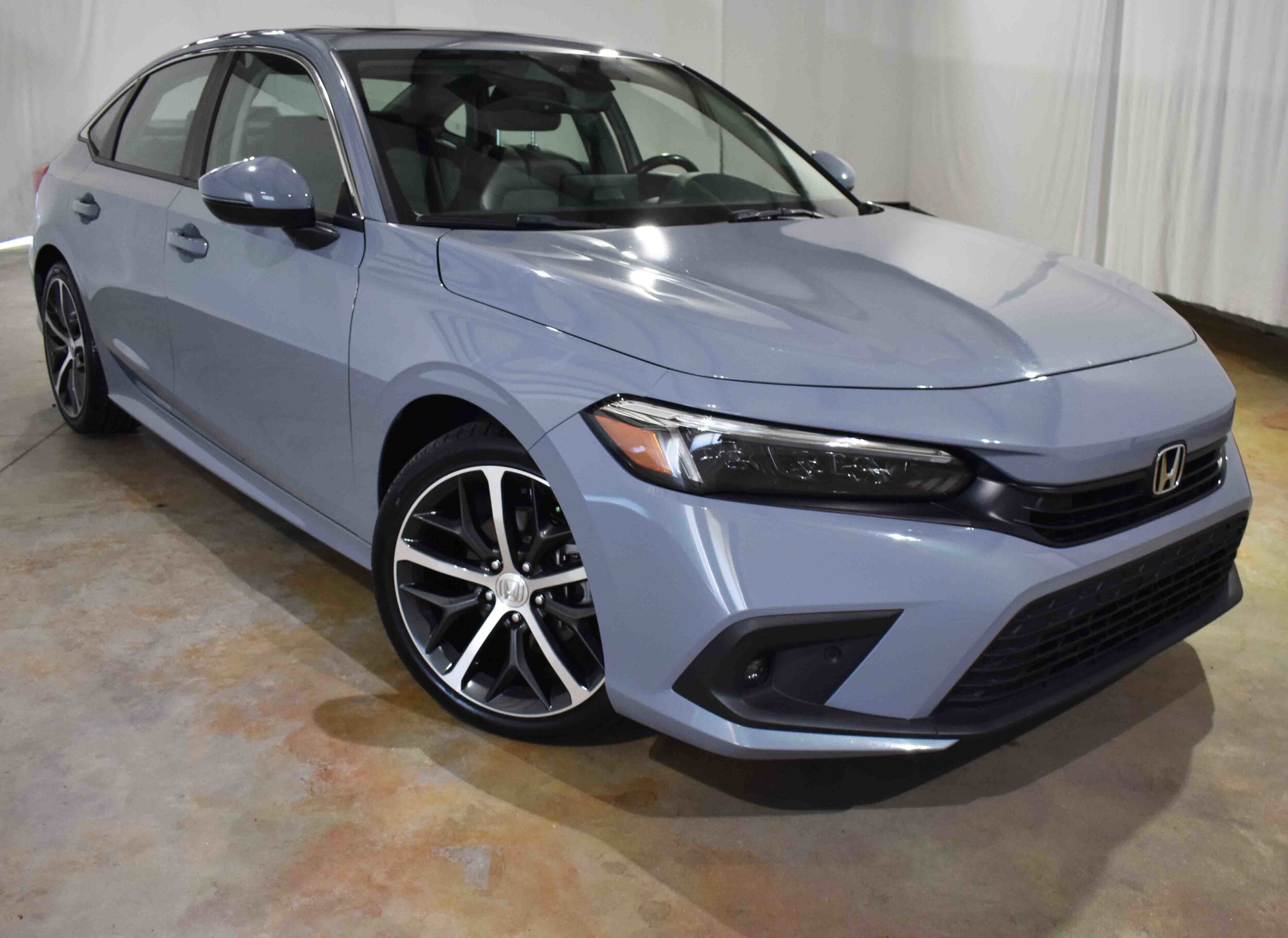 2024 Honda Civic Touring photo 2