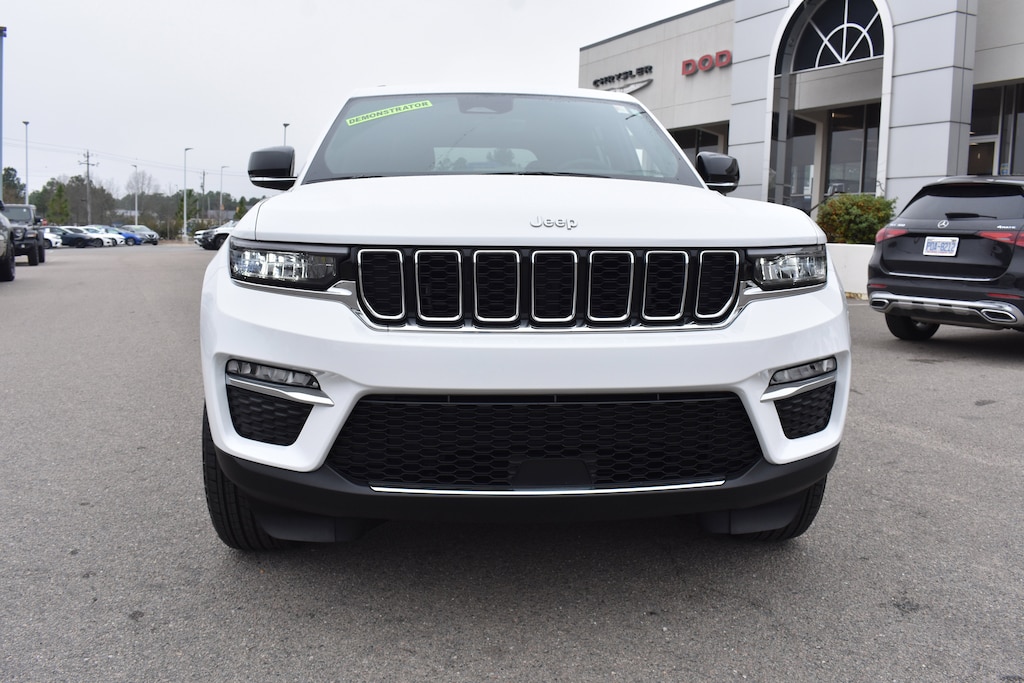 New 2025 Jeep Grand Cherokee LIMITED 4X4 Sport Utility