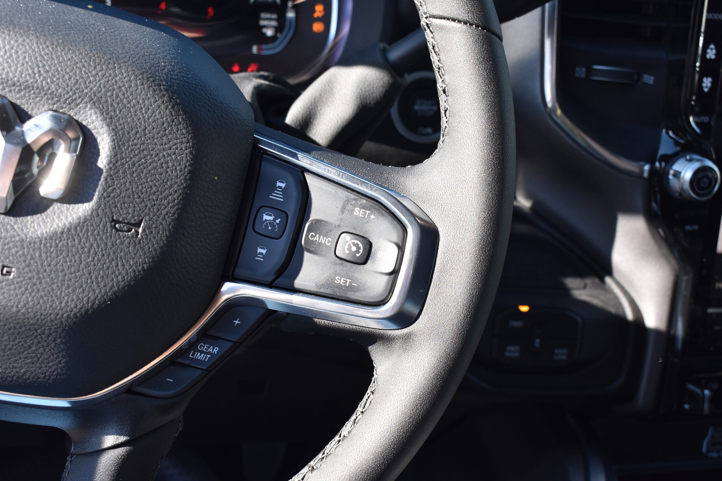 2026 RAM 2500 Laramie - Photo 13