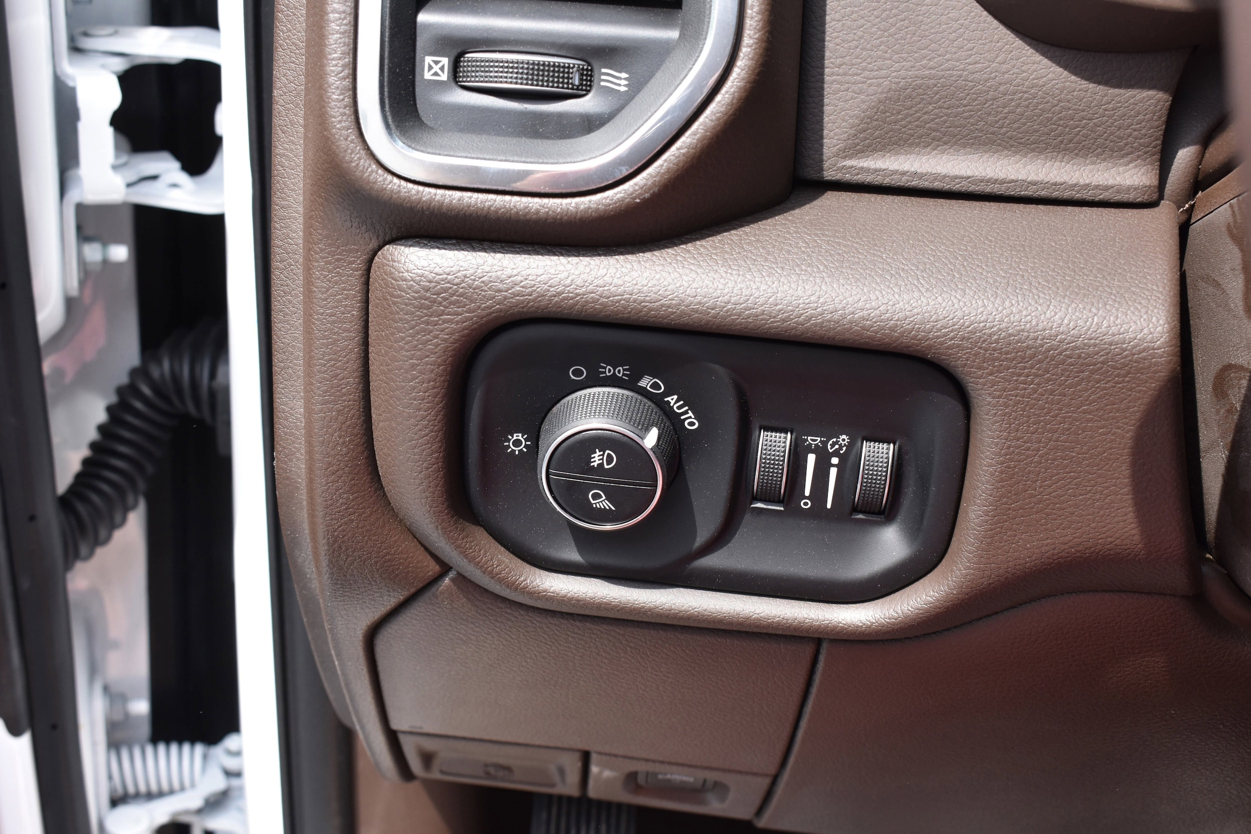 2025 RAM 2500 Laramie - Photo 15