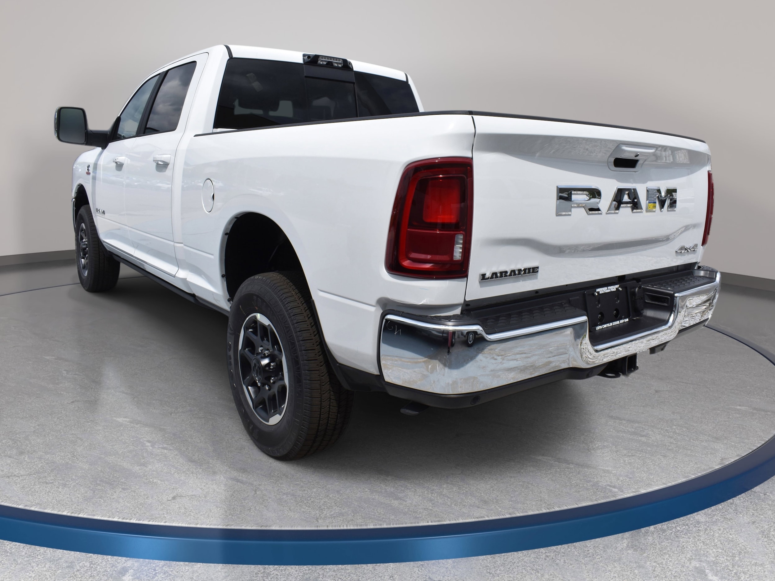 2025 RAM 2500 Laramie - Photo 9