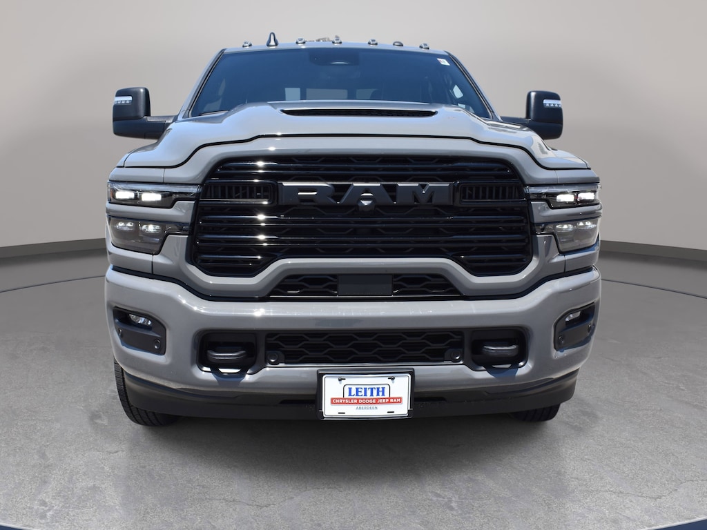 New 2026 Ram 3500 LARAMIE CREW CAB 4X4 8' BOX Pickup