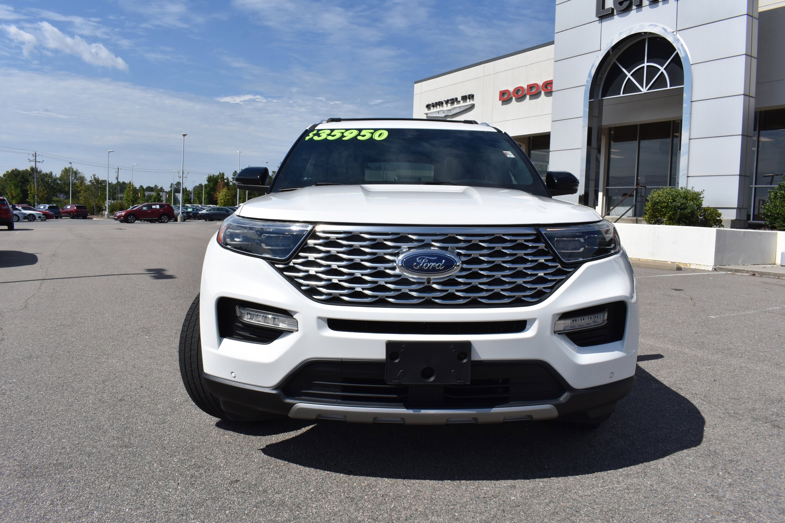 2021 Ford Explorer Platinum photo 2