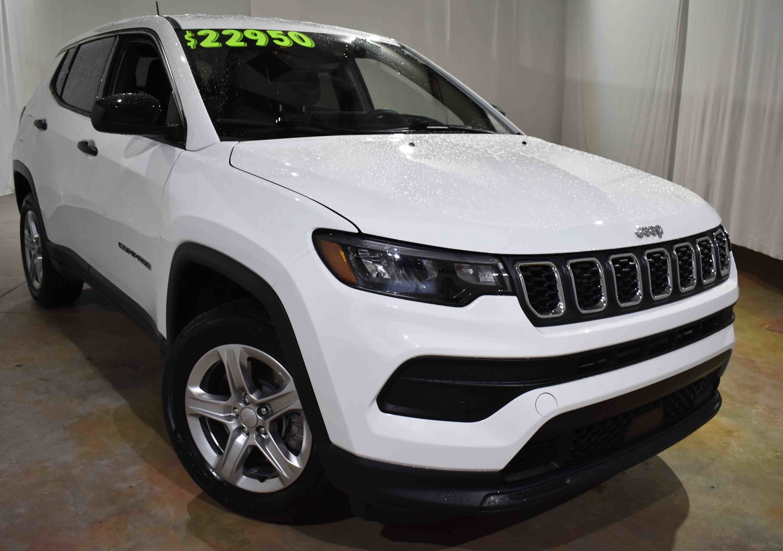 2024 Jeep Compass Sport photo 2