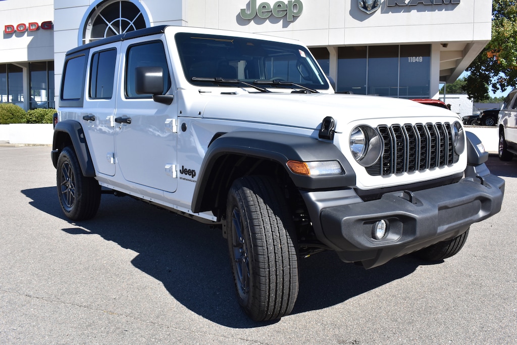 New 2026 Jeep Wrangler 4-DOOR SPORT S Sport Utility