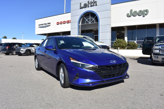 2023 Hyundai Elantra SE Sedan