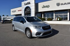 2026 Chrysler Pacifica SELECT Passenger Van