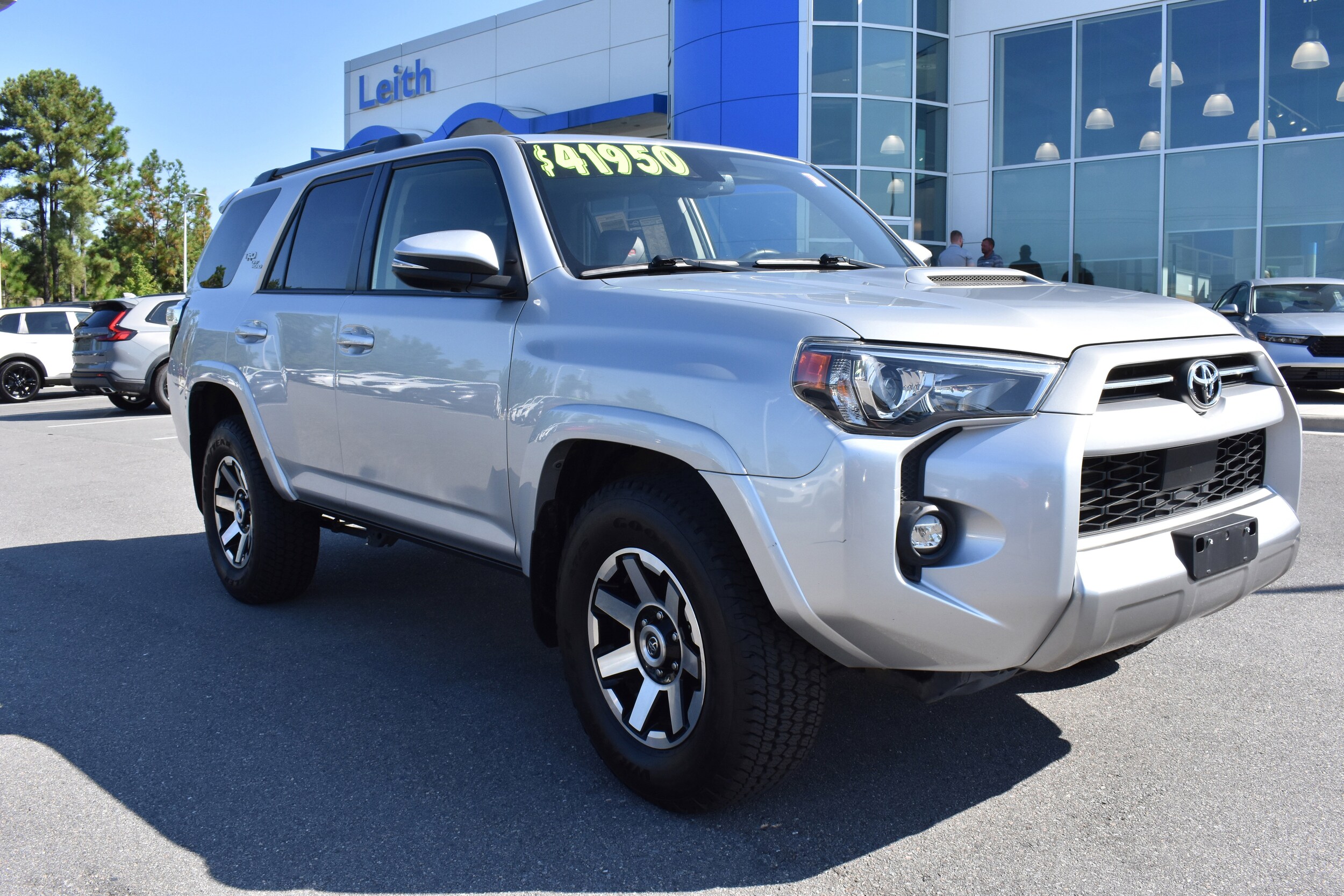 2021 Toyota 4Runner TRD Premium photo 2