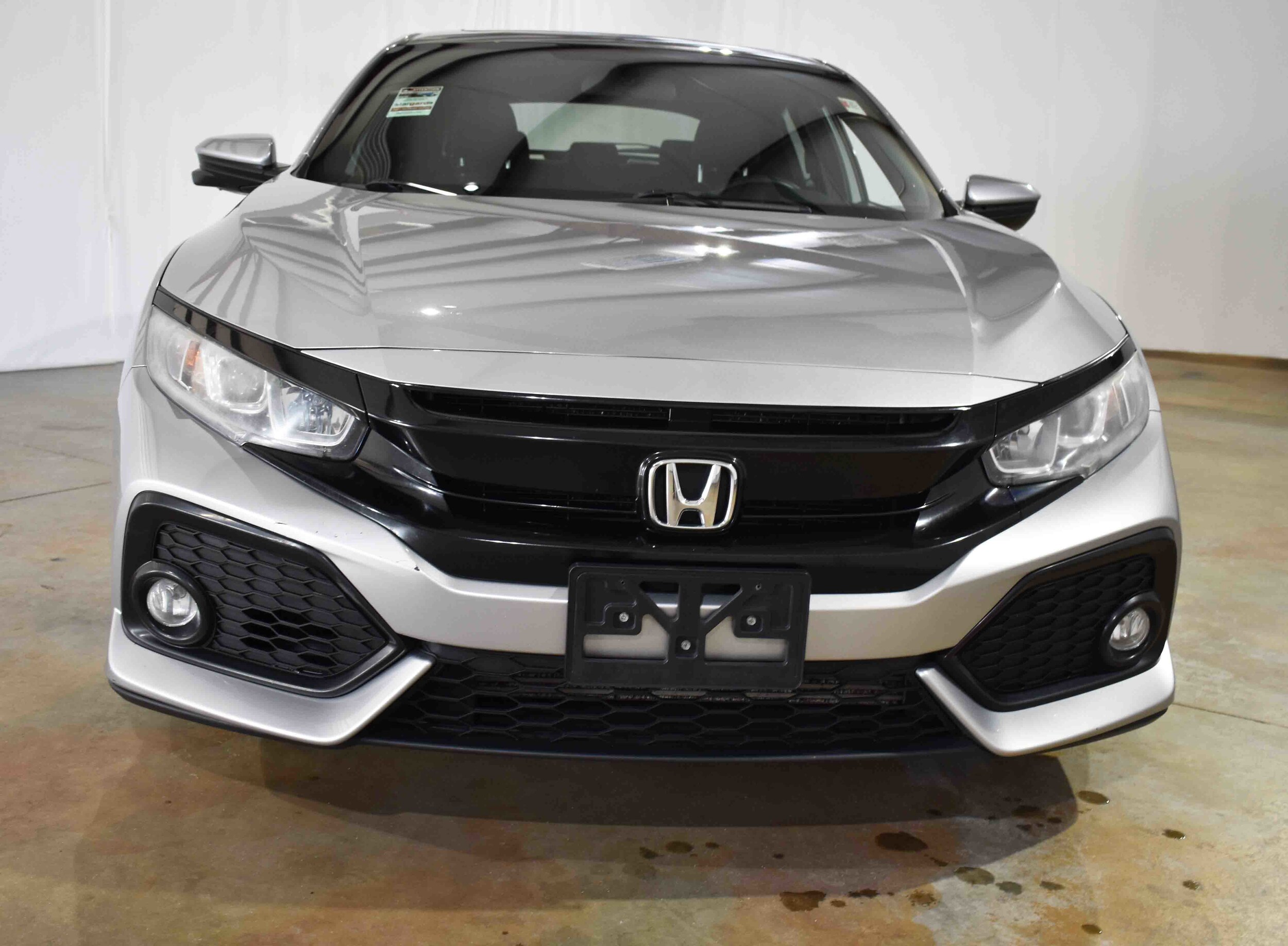 2018 Honda Civic EX Hatchback photo 2