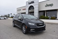 2026 Chrysler Pacifica PINNACLE AWD Passenger Van