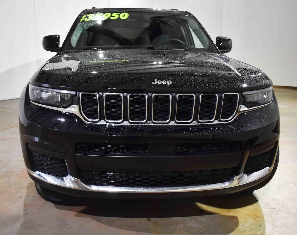 Used 2024 Jeep Grand Cherokee L Laredo SUV