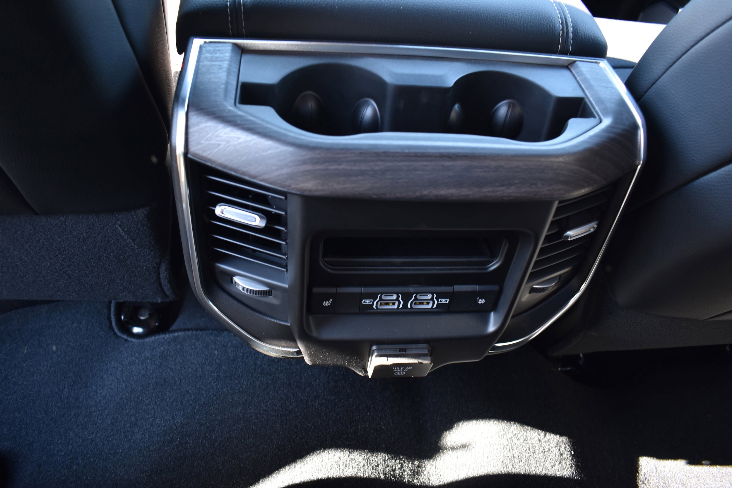 2026 RAM 2500 Laramie - Photo 29