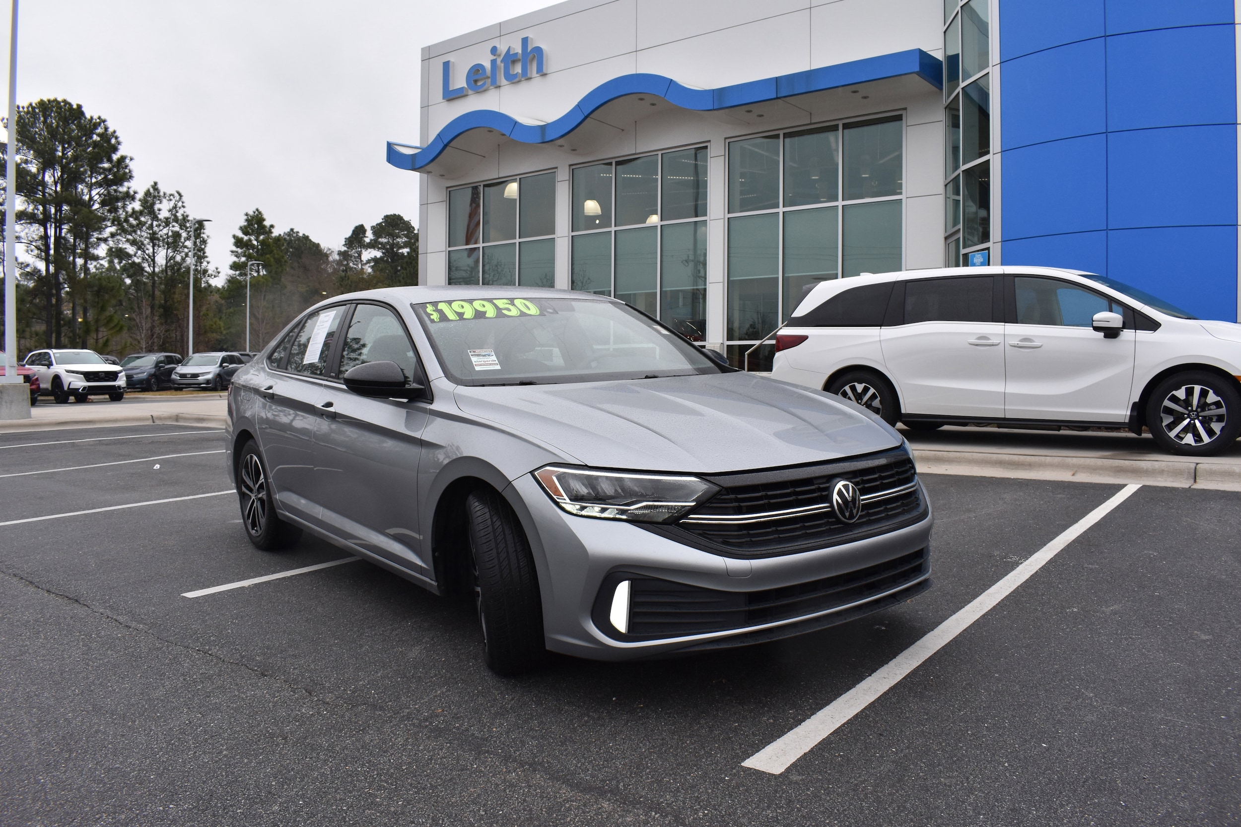 2023 Volkswagen Jetta Sport's photo