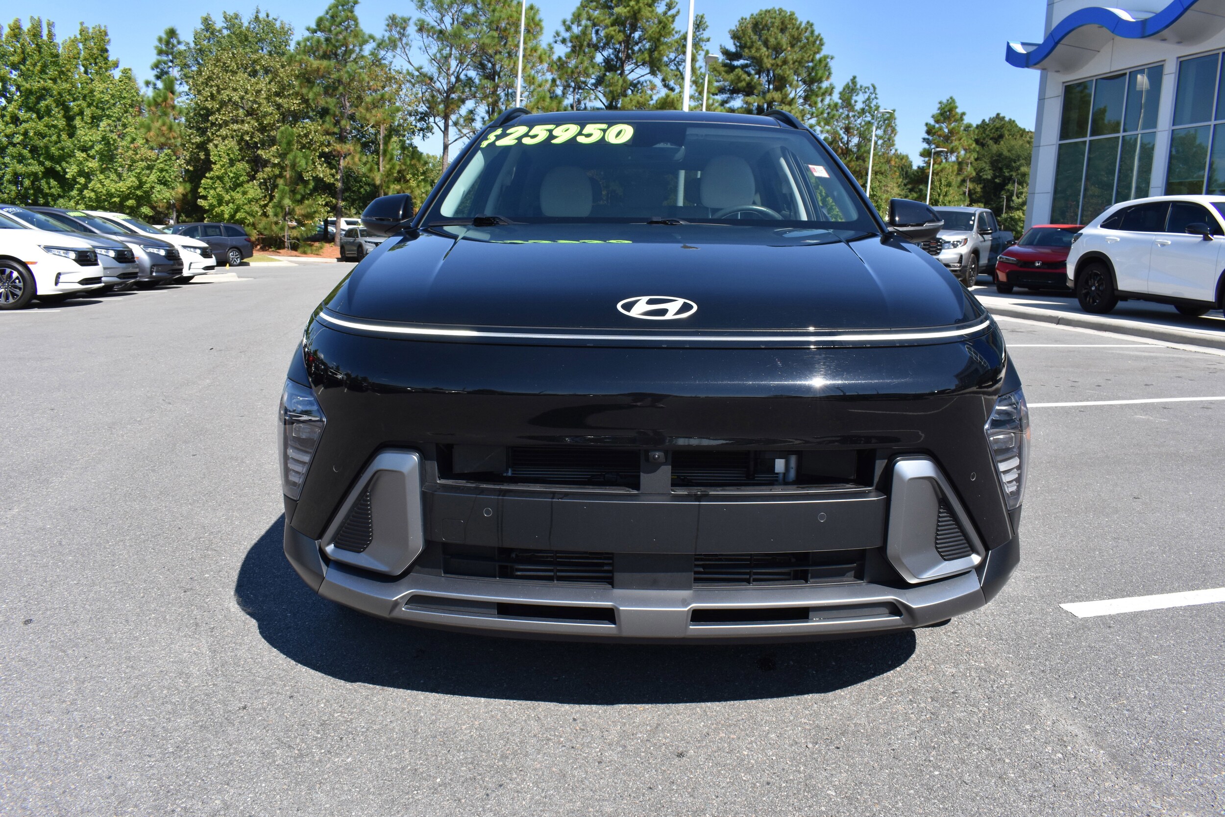 2024 Hyundai Kona Limited photo 3