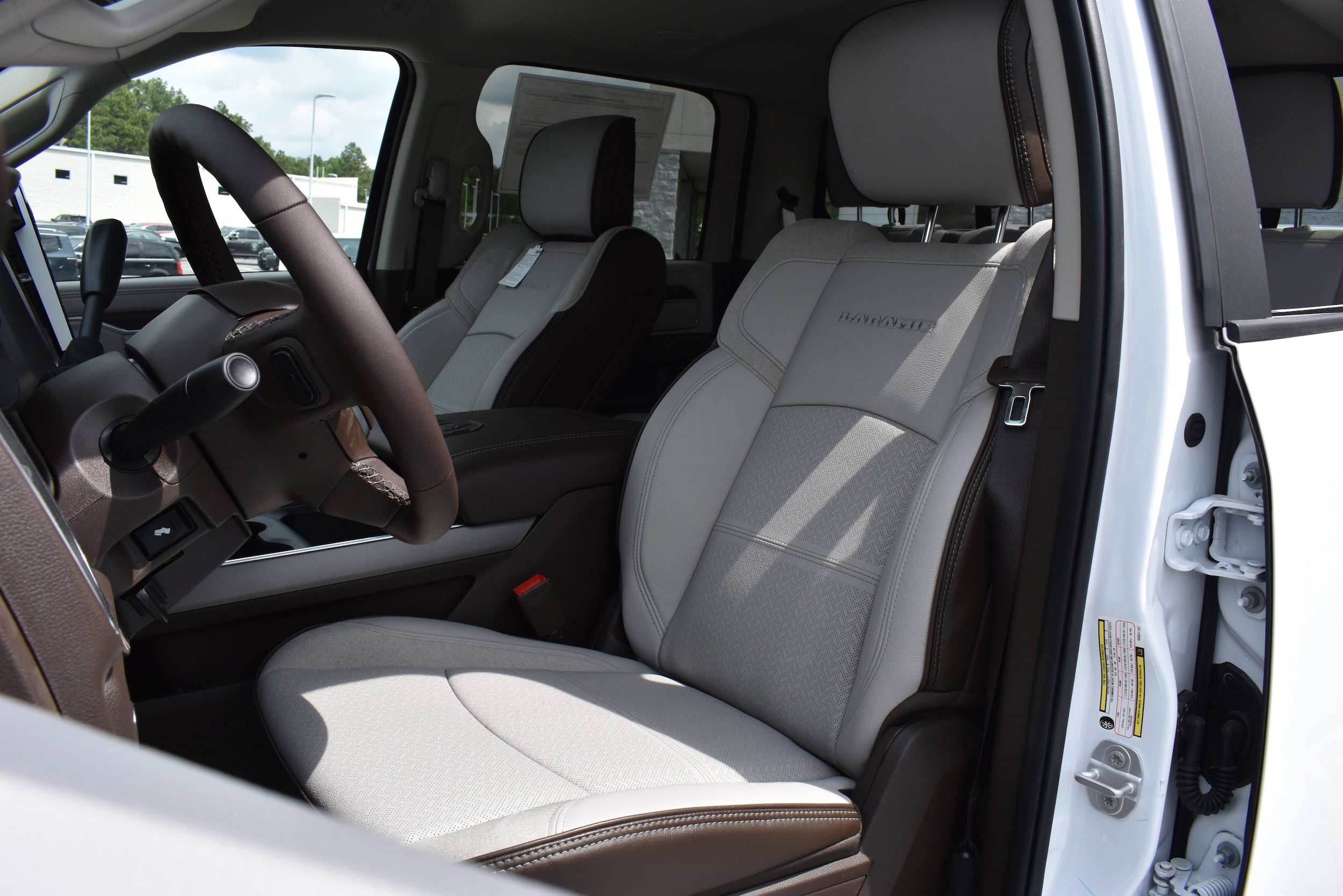 2025 RAM 2500 Laramie - Photo 26