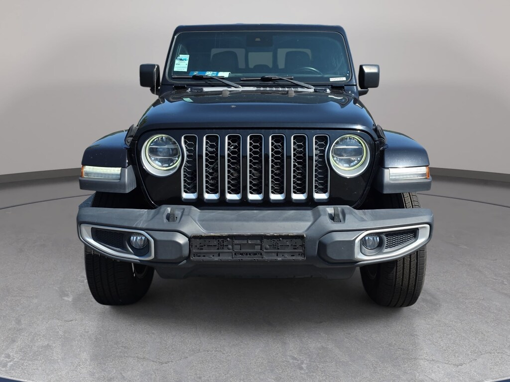 Used 2020 Jeep Gladiator Overland Truck Crew Cab