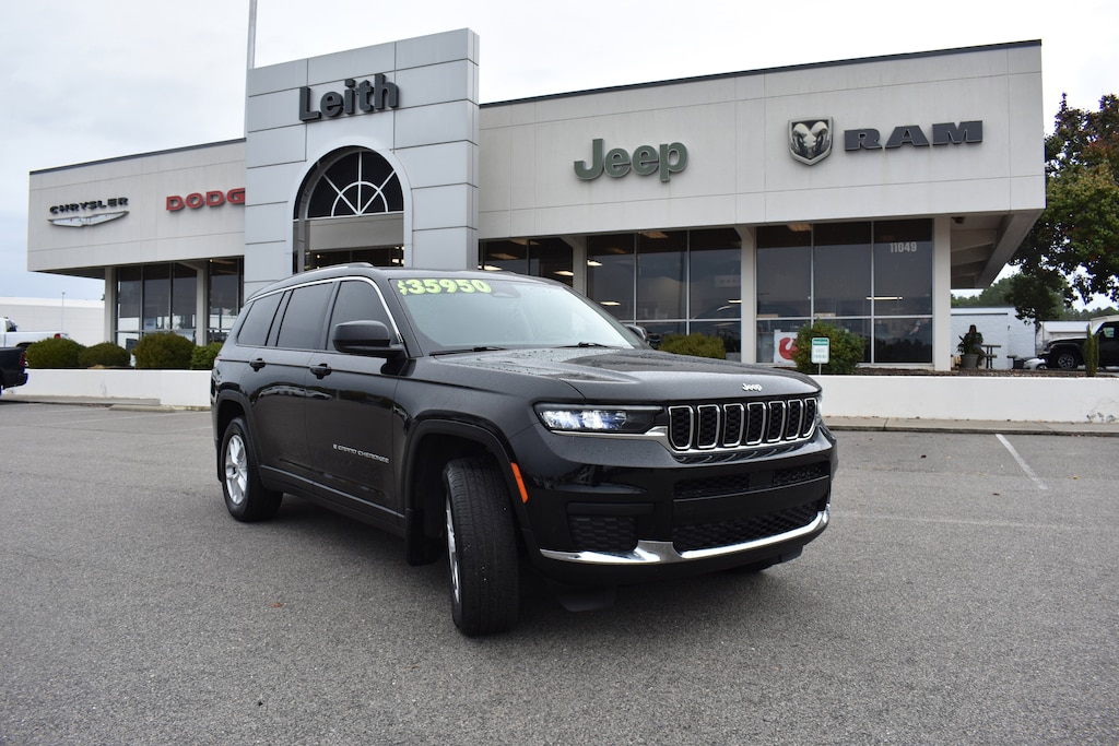 Used 2024 Jeep Grand Cherokee L Laredo SUV