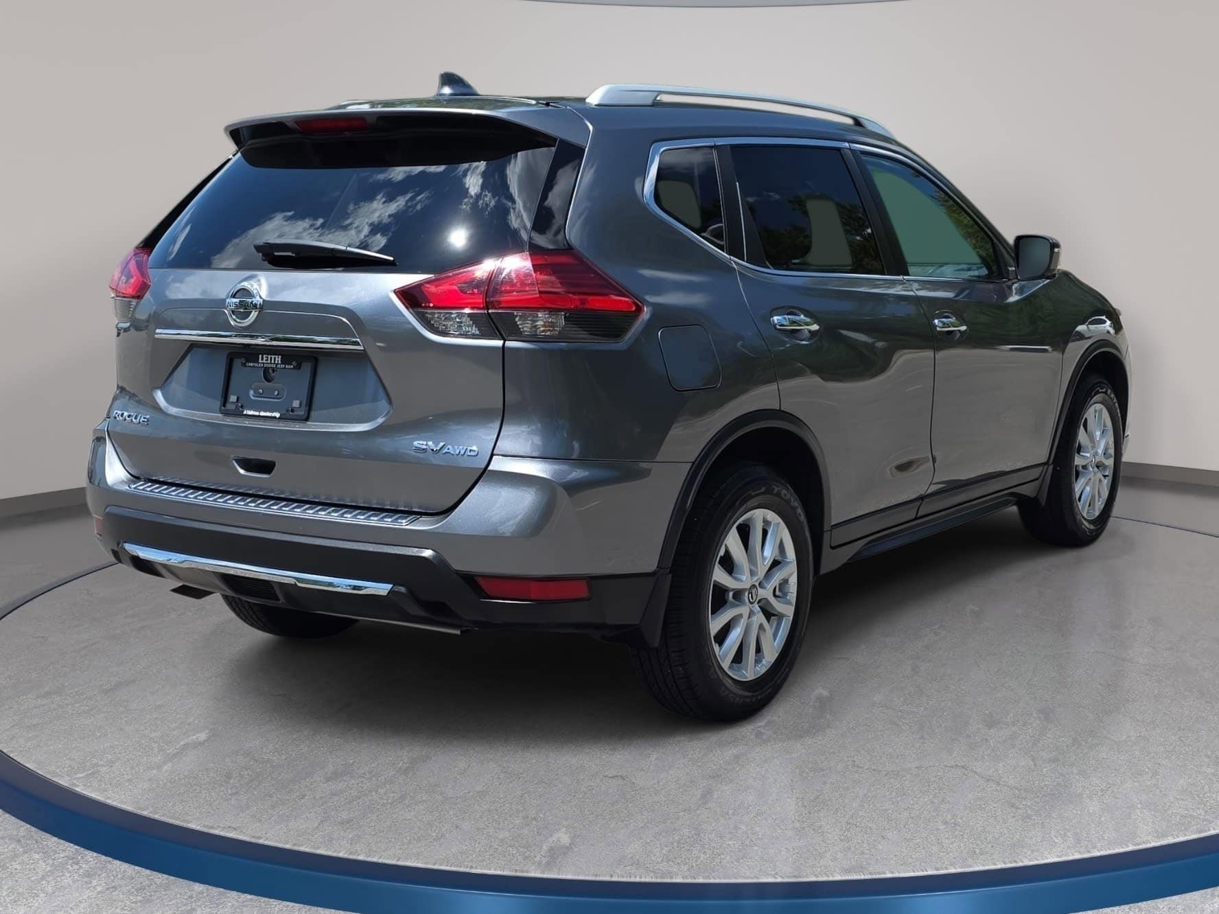View vehicle photo 6