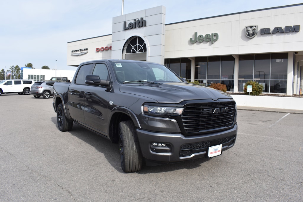 New 2026 Ram 1500 LARAMIE CREW CAB 4X4 5'7 BOX Pickup