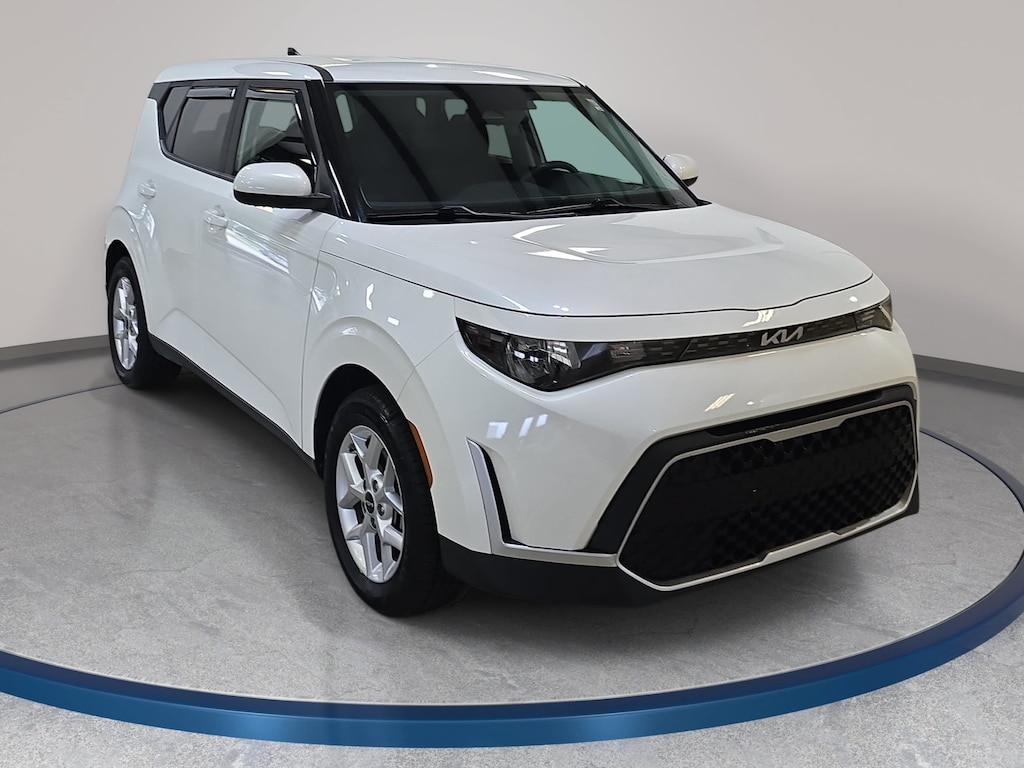 Used 2023 Kia Soul LX Hatchback
