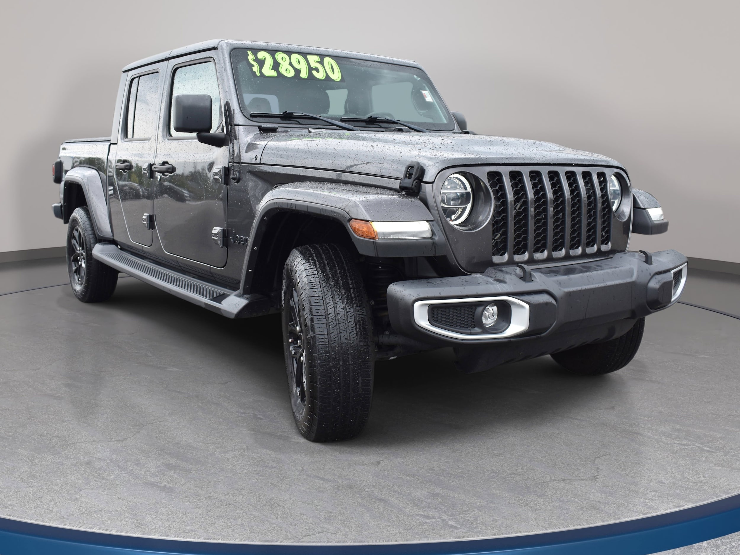 View vehicle photo 4