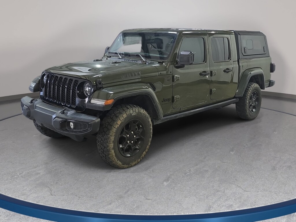 Used 2023 Jeep Gladiator Sport Truck Crew Cab