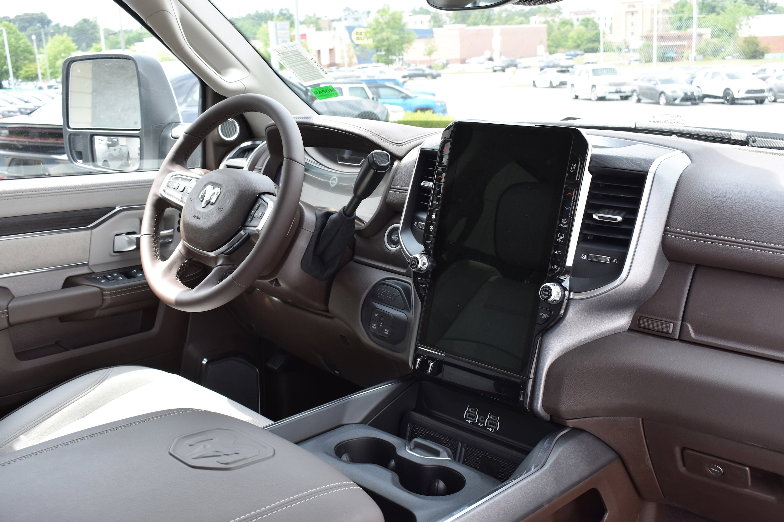 2025 RAM 2500 Laramie - Photo 32